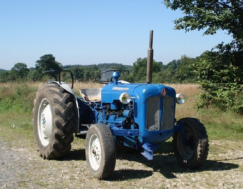 Product picture Ford Fordson Dexta, Super Dexta, Power Major, Super Major, Major Diesel Tractor and Ford 2000 Super Dexta, 5000 Super Major, New Performance Super Dexta, New Performance Super Major Tractor Servic